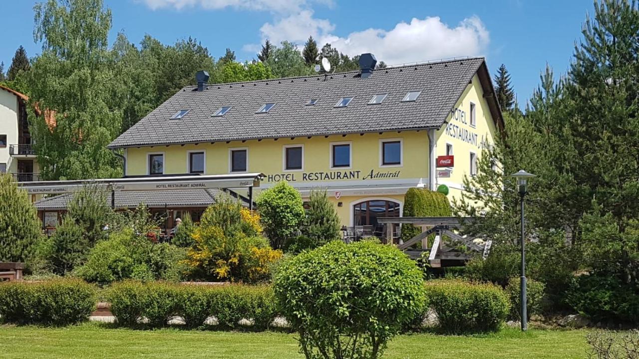 Hotel Admiral Lipno nad Vltavou Ngoại thất bức ảnh
