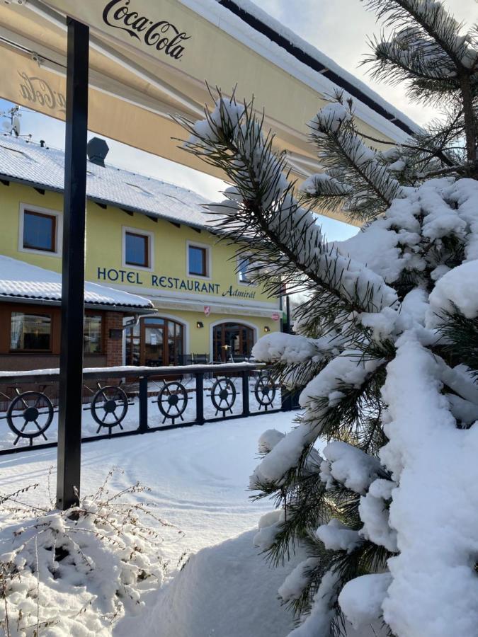 Hotel Admiral Lipno nad Vltavou Ngoại thất bức ảnh