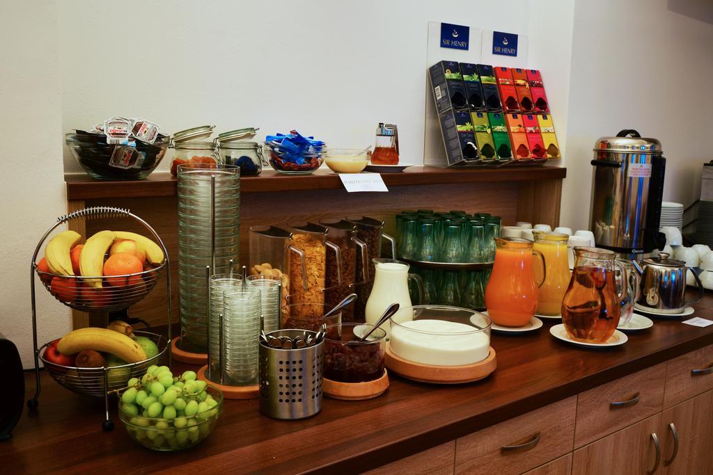 Hotel Admiral Lipno nad Vltavou Ngoại thất bức ảnh