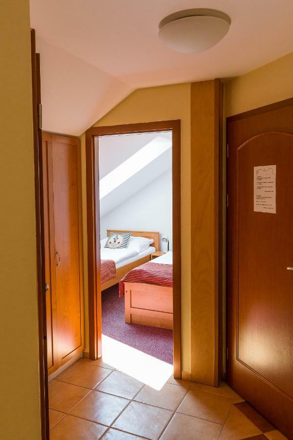Hotel Admiral Lipno nad Vltavou Ngoại thất bức ảnh