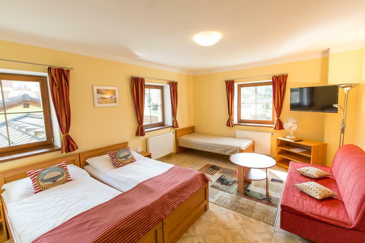 Hotel Admiral Lipno nad Vltavou Ngoại thất bức ảnh